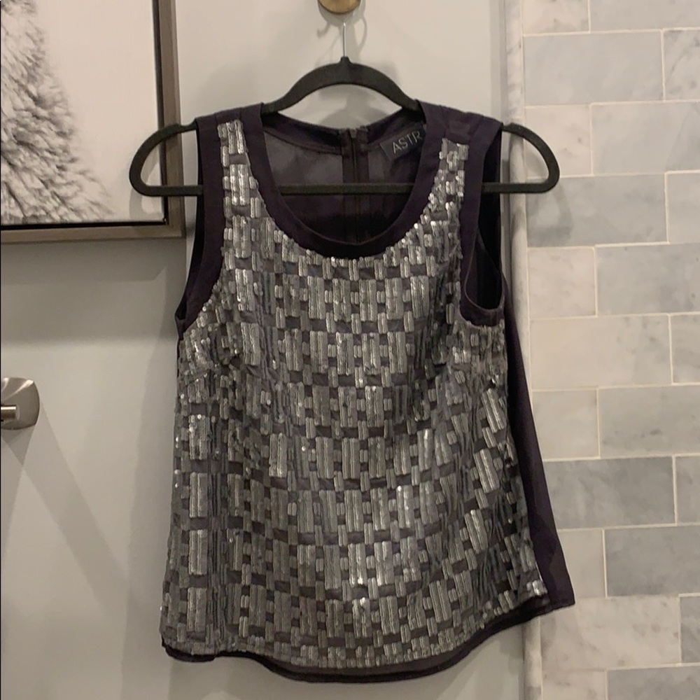 ASTR Sequined Top in Silver